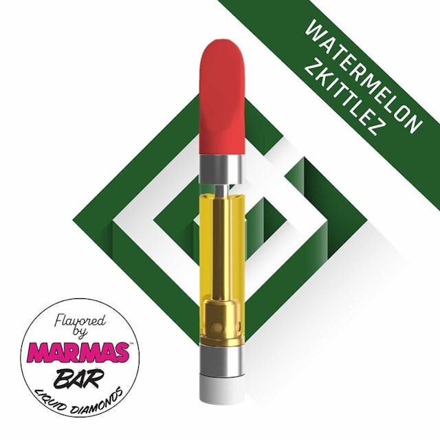 Your favorite Crystal Clear cartridge, now flavored by Marmas Bar. Using your own battery, you can control your voltage for more taste and less waste. -Flavored by Marmas Bar -Liquid Diamonds -Bold Fruit Flavors -High Flow Technology