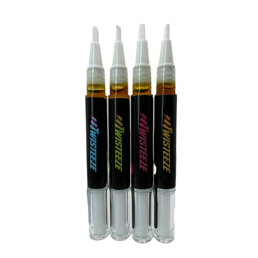 Giggles - Strawberry Cough 2G Hash Rosin Infused Baller Brush