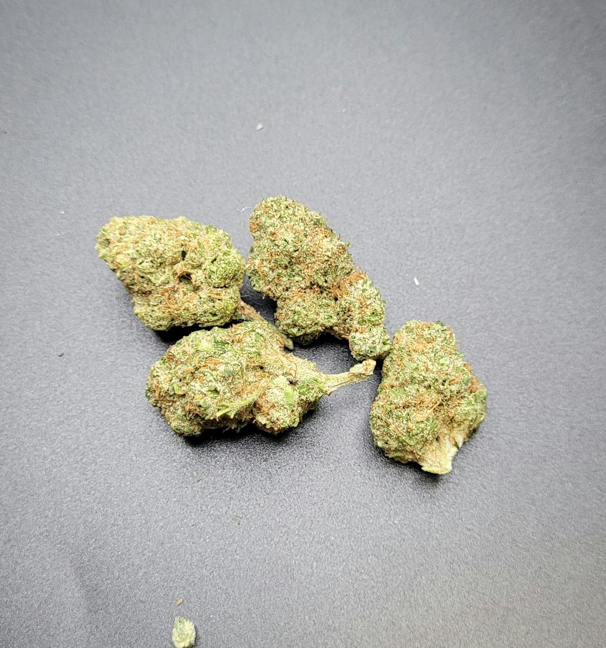 Photo of Gold Shelf – Wedding Cake (H)