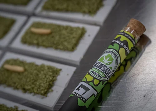 Peninsula - 1.6g Hash Hole Donut - Plan Z x Garlic Cocktail