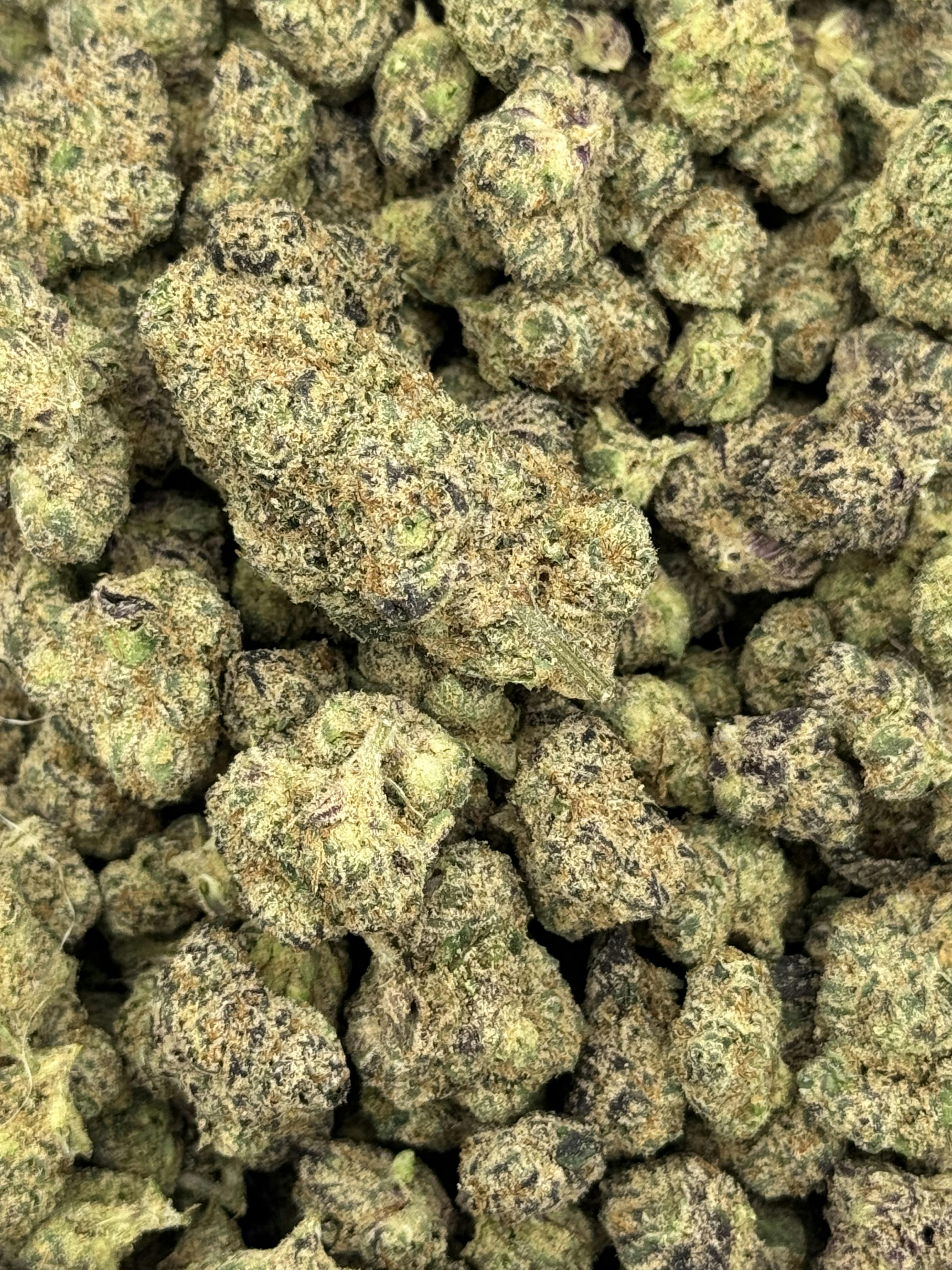 Banana Candy | Deli Flower (Platinum)