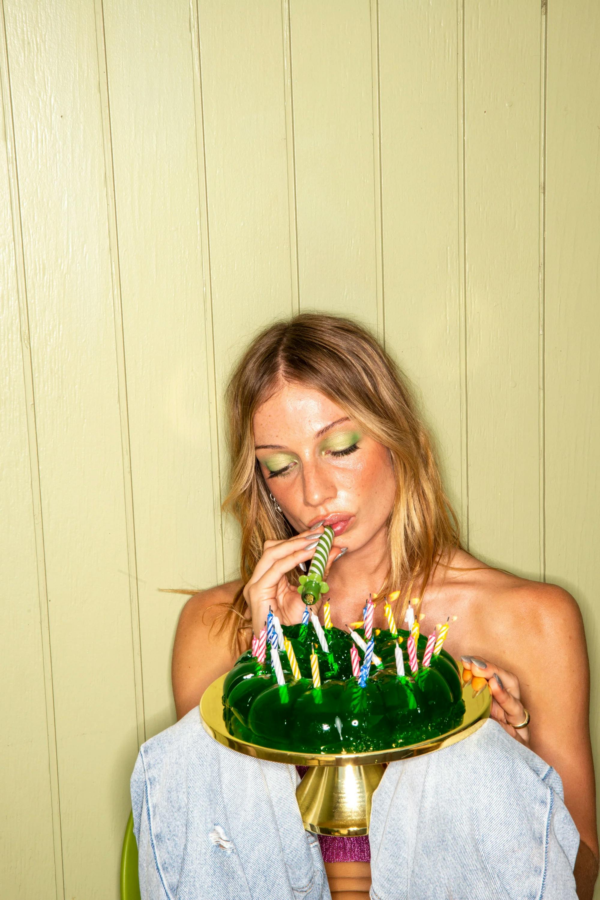 image of Candle One Hitter in Grass Green
