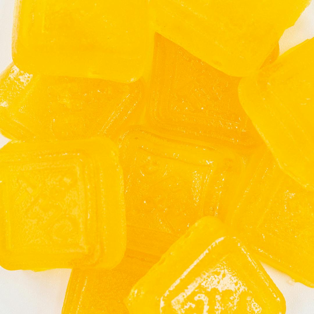 Classic Bites Strawberry Peach 23926 Curaleaf