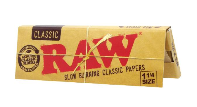 Product Classic 1 1/4 Raw Papers