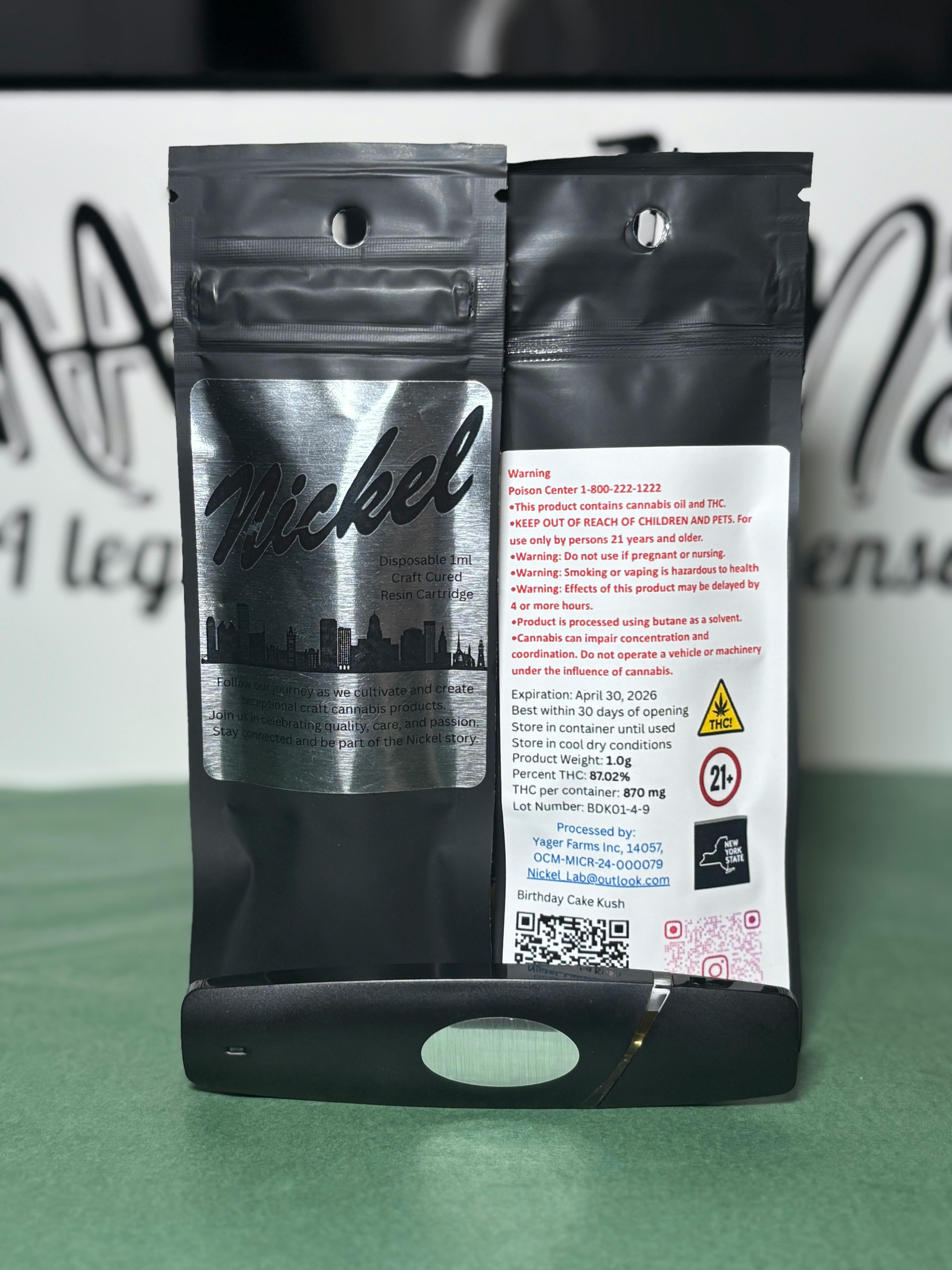 birthday cake disposable vape Cake THC-A Rosin Disposable Vape 3G main image 1