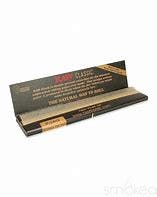 RAW - Black Classic Rolling Papers King Size - 32 Pack