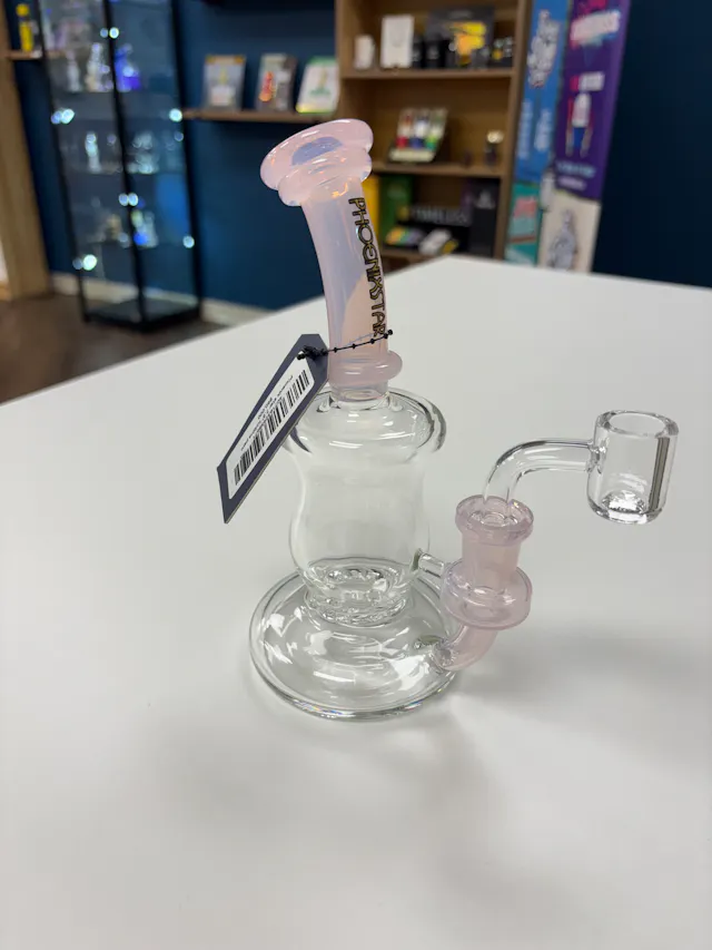 Glass Phoenix Star 7.5" Turbine Perc Pink (glassware)