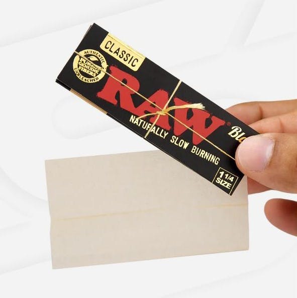 Photo of Raw Black Natural 1&1/4 Rolling Papers