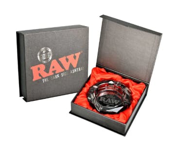 Product RAW Prism Glass Ashtray | 4.5" | The Dark Side