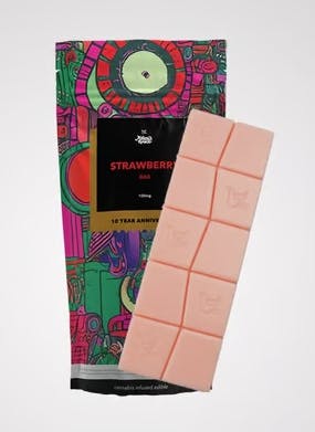 Product Strawberry Chocolate Bar 100mg