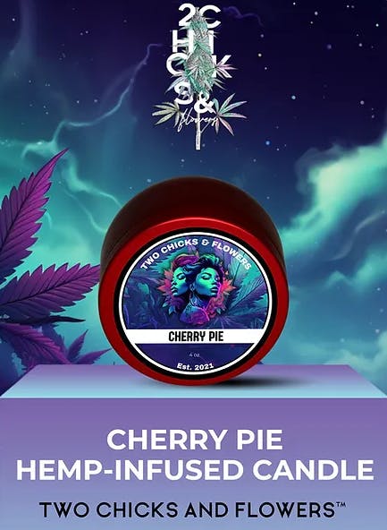 TWO CHICKS AND FLOWERS - HEMP CANDLE 4OZ - CHERRY PIE