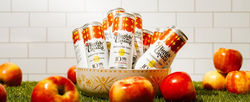 Highly Casual - Honeycrisp Apple 10mg Infused Seltzer