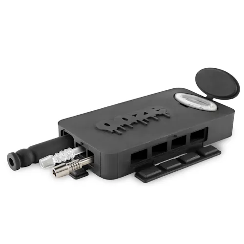 Slugger Dabbin Dugout 5 in 1 Travel Kit-active