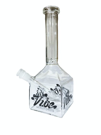 VIBE SQUARE BOTTOM BONG