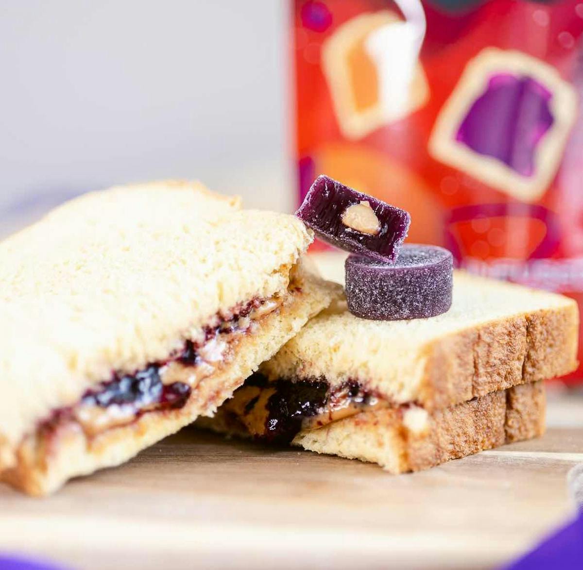 Image of Peanut Butter and Jelly | 100mg Kosmik Blasters