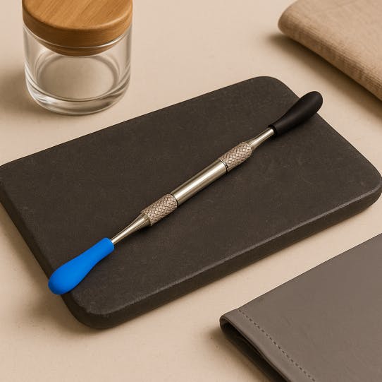 Product: MiG | Metal Dabber w/ Silicone Tips - 5"