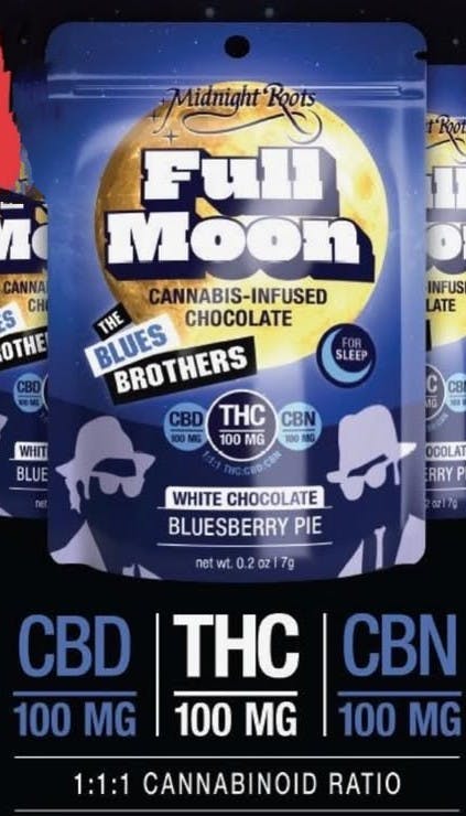 Product: Midnight Roots | Full Moon Bluesberry Pie Chocolate Round 100mg 1THC:1CBD:1CBN
