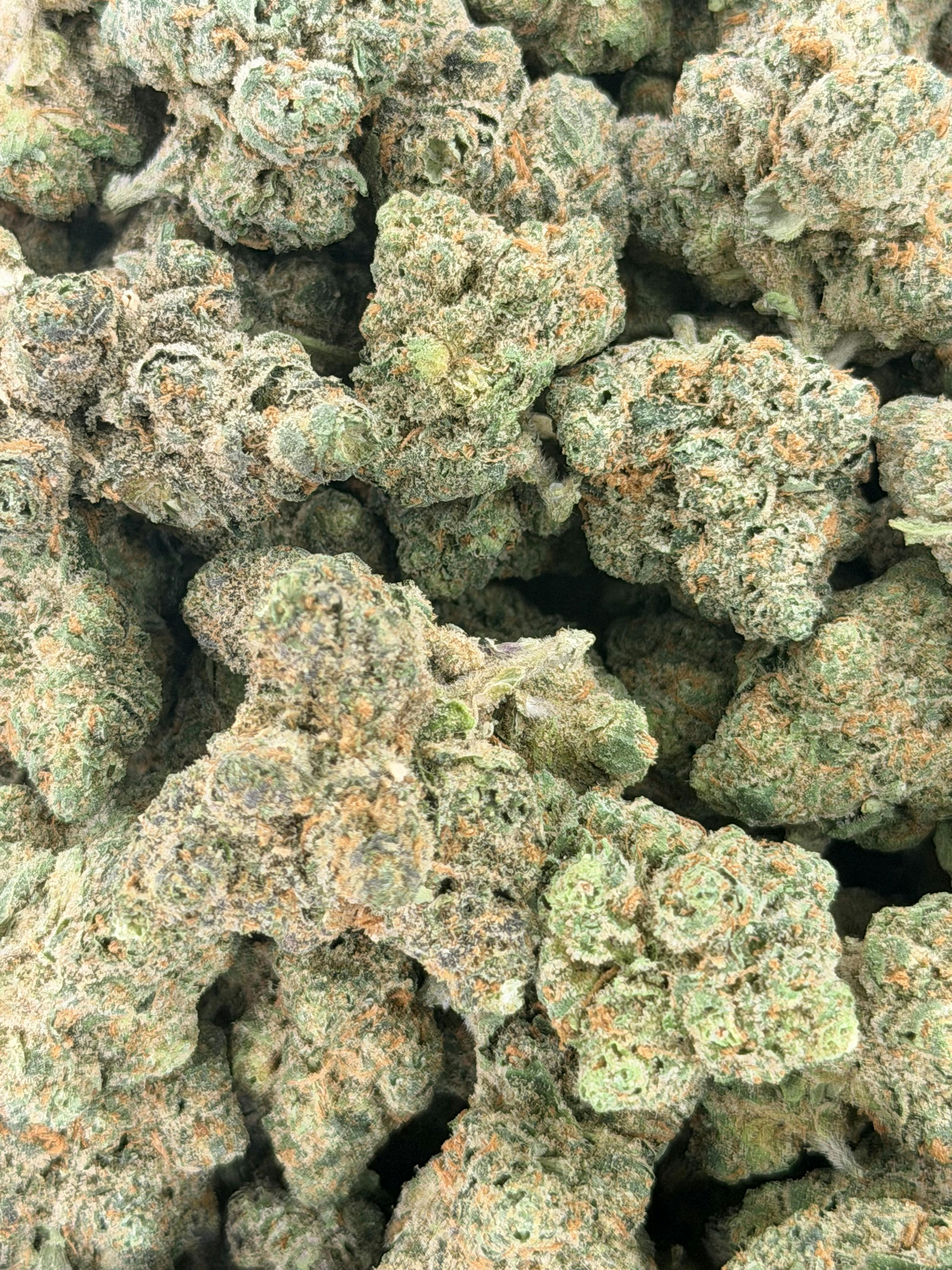 Red Velvet Runtz | Deli Flower (Silver)