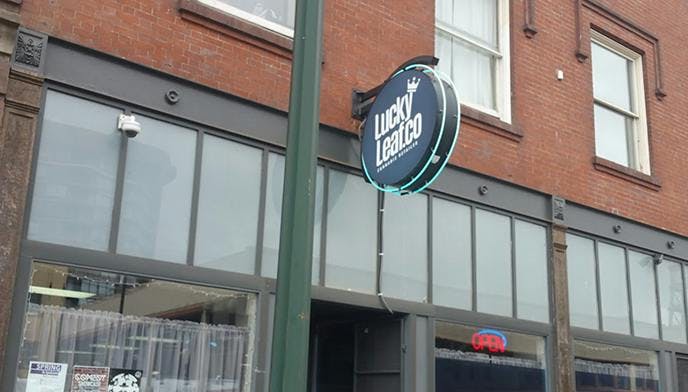 Lucky Leaf (Pasco) logo