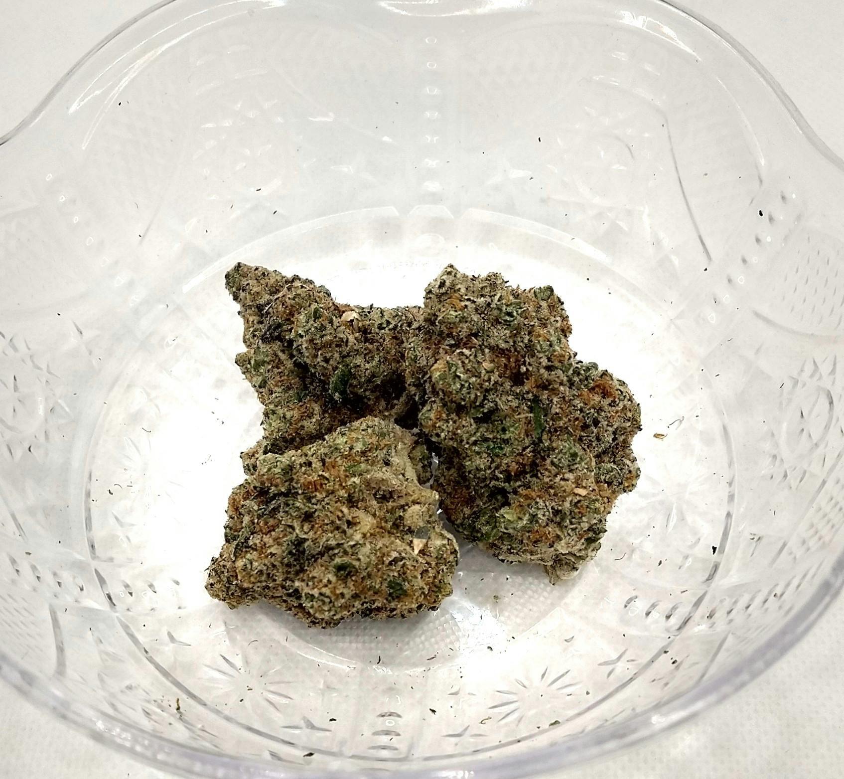 Product: CC | Strawberry Glue | Hybrid | Bulk Flower | Gold