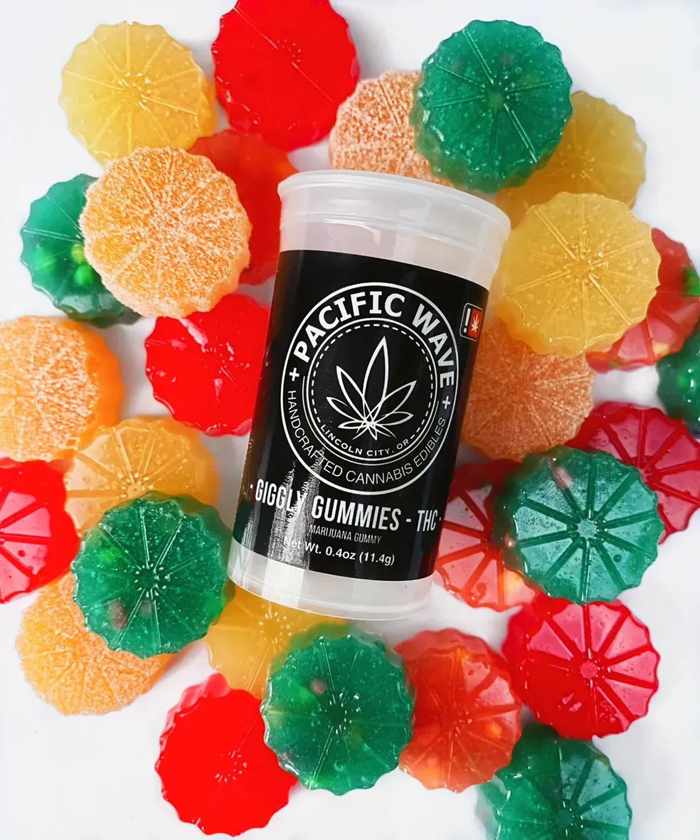 Pacific Wave - Grape - 100mg THC Gummy by Pacific Wave | FX 420