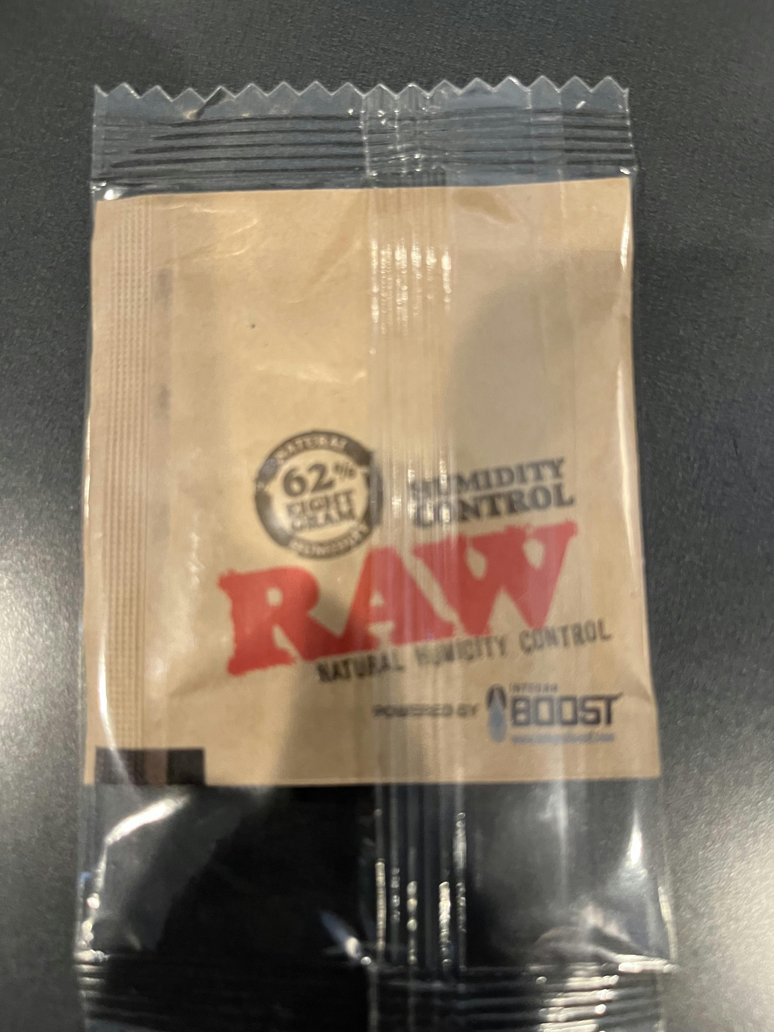 RAW x Integra Boost packets (62%)