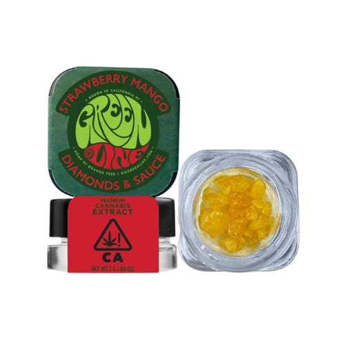 STRAWBERRY MANGO DIAMONDS & SAUCE