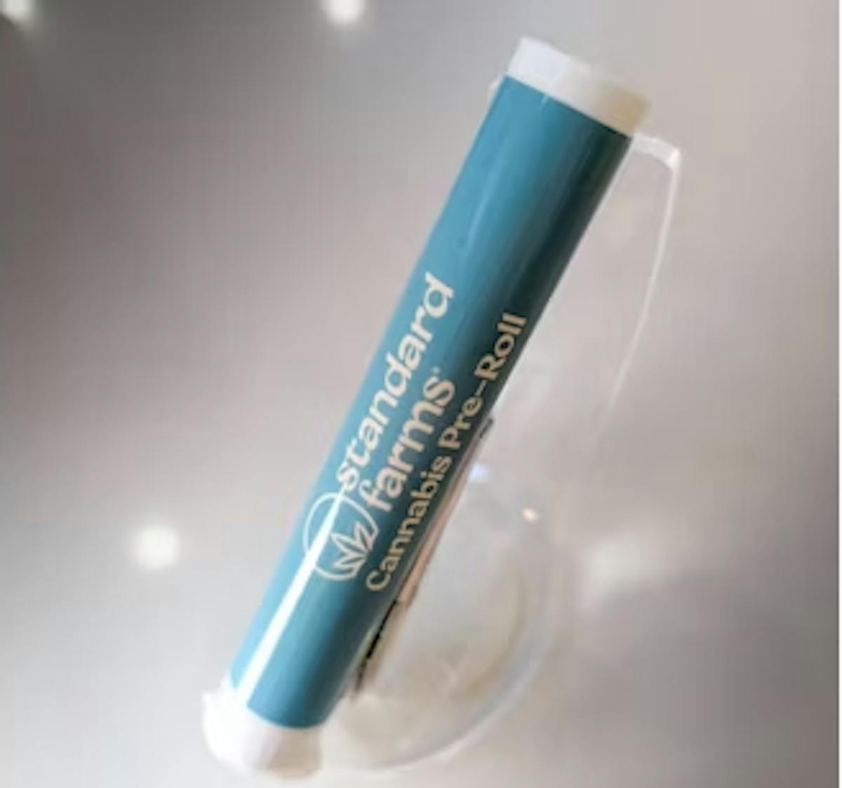 Photo of Standard Farms Frosty Lights Preroll