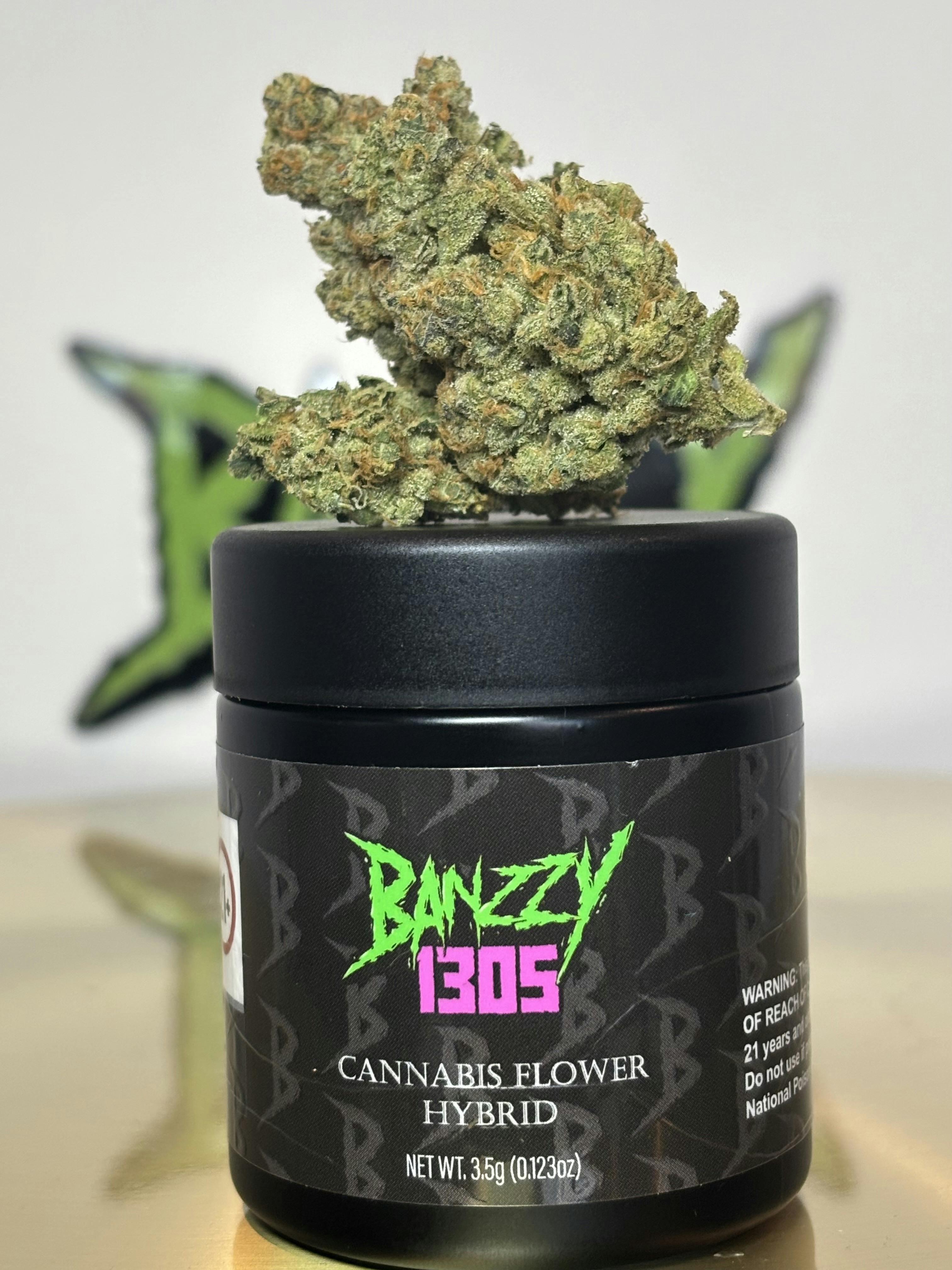 Banzzy 1305 | 3.5  | Flower Jar | Velvet Glove