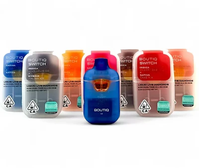 Boutiq - 2g Liquid Live Diamonds Disposable - Wowie x Runtz x Pink - DISPOSABLES by Boutiq at King of Budz