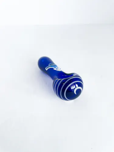 Nonas Smoke Shop – Chameleon Glass Spoon-1