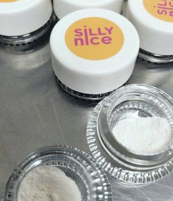 Silly Nice Diamond Powder