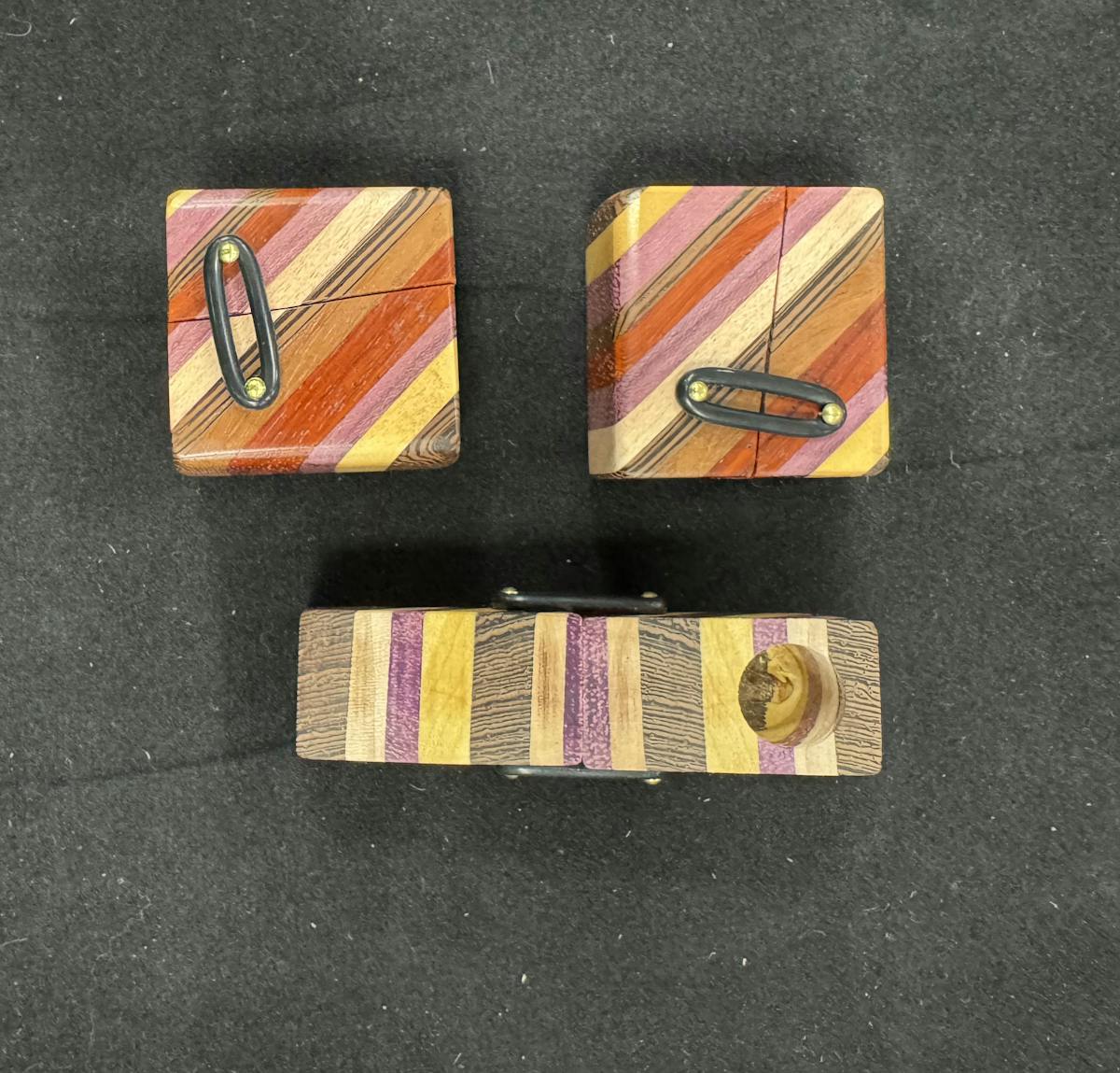 Photo of Medium Rainbow Flipper Pipe Twin Oaks