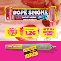 DOPE SMOKE | Strawberry Shake | Liquid Diamond Infused Joint | 1.2G - product image at King of Budz