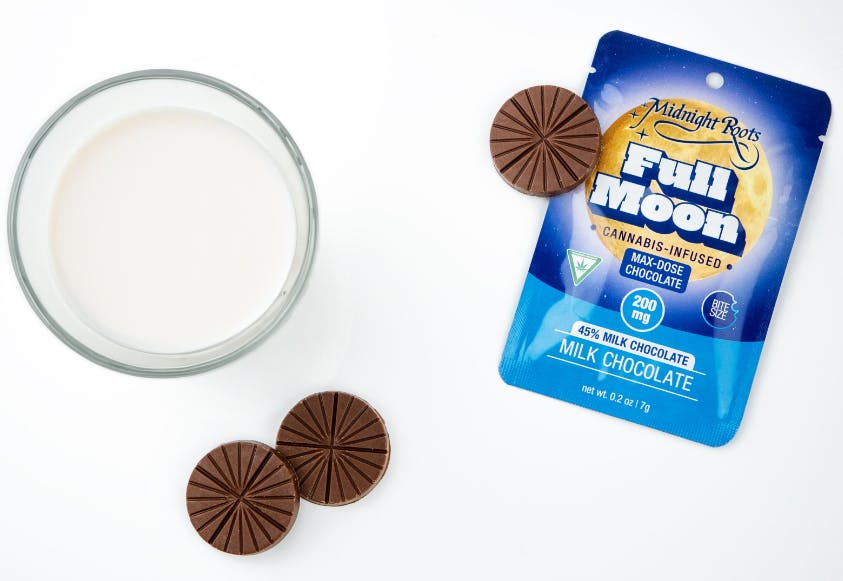 Product: Milk Chocolate | 200mg x 1pk | Full Moon | Midnight Roots