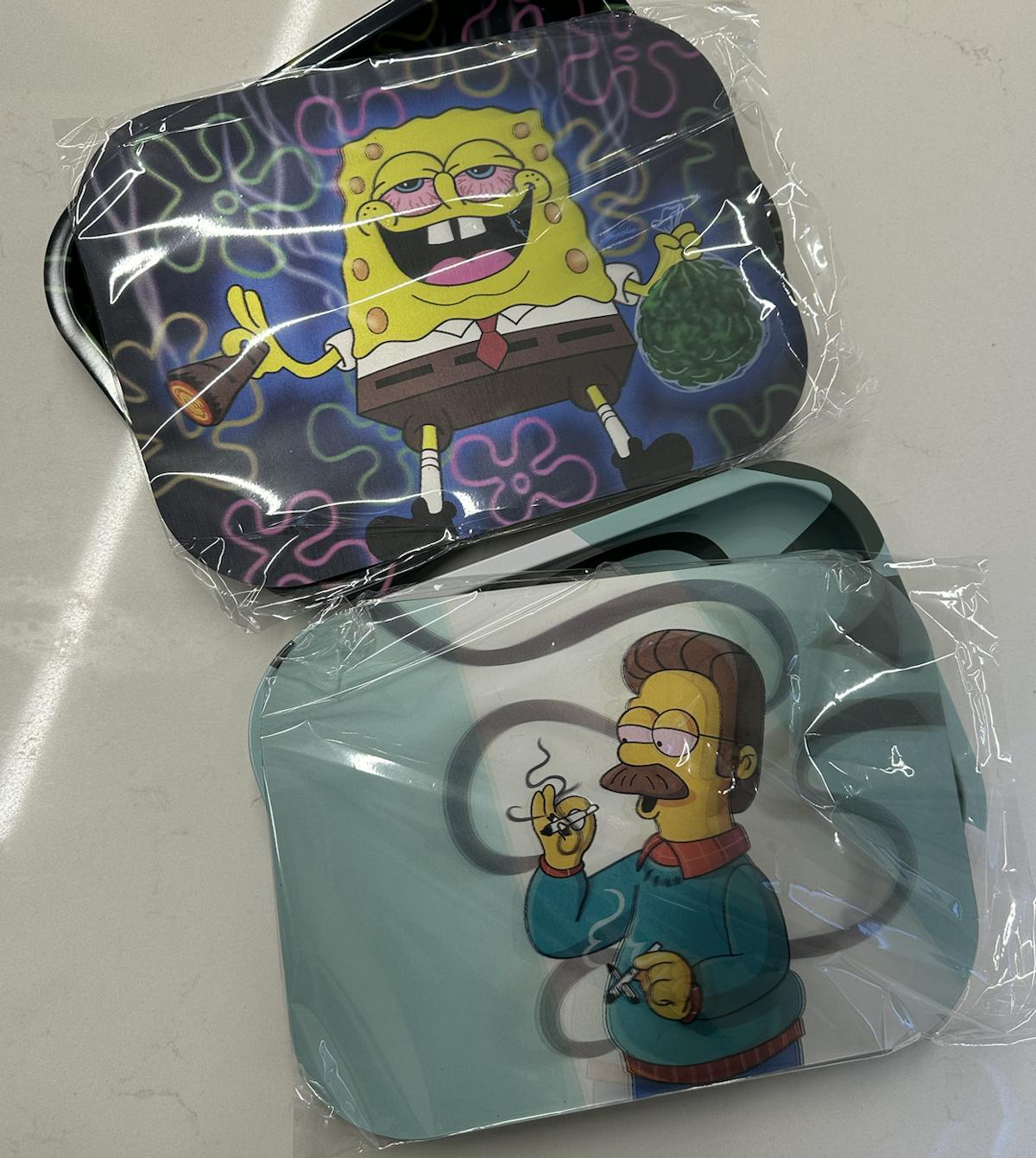 Photo of Rolling Tray w/ Mag Lid M $15