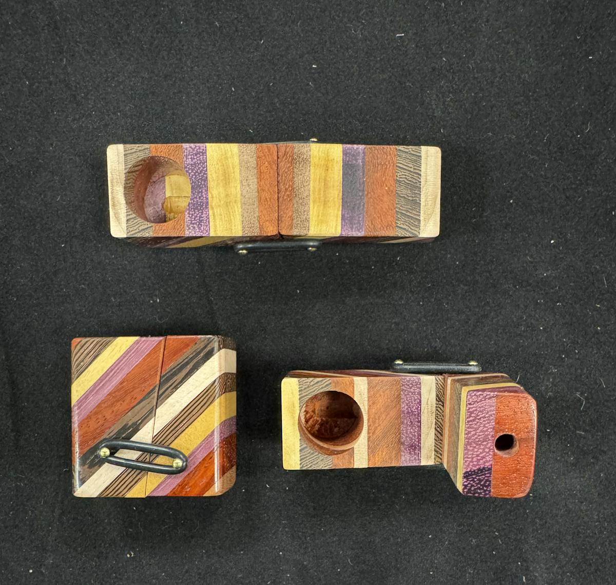 Photo of Large Rainbow Flipper Pipe Twin Oaks